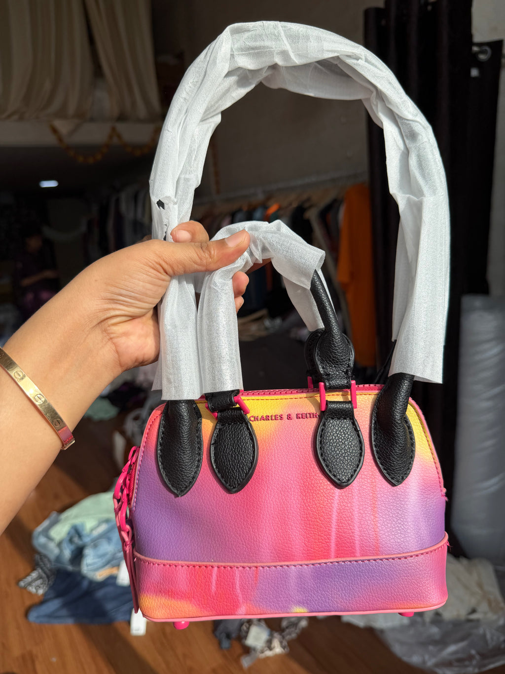 Charles and Keith SMALL SHOULDER BAG