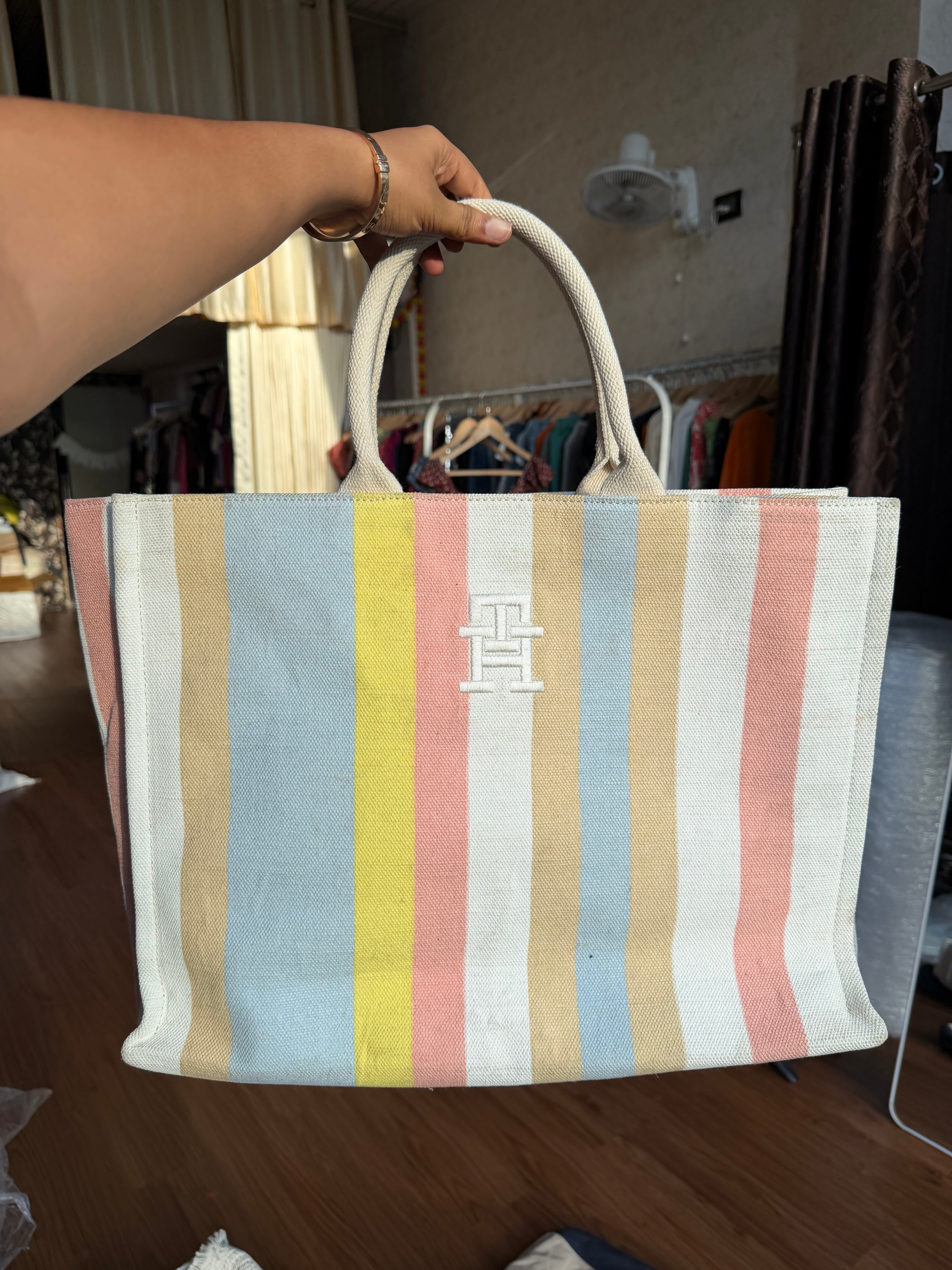 TOMMY HILFIGER TOTE