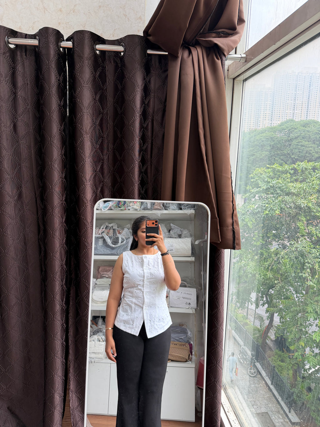 EMBROIDERED TOP TU