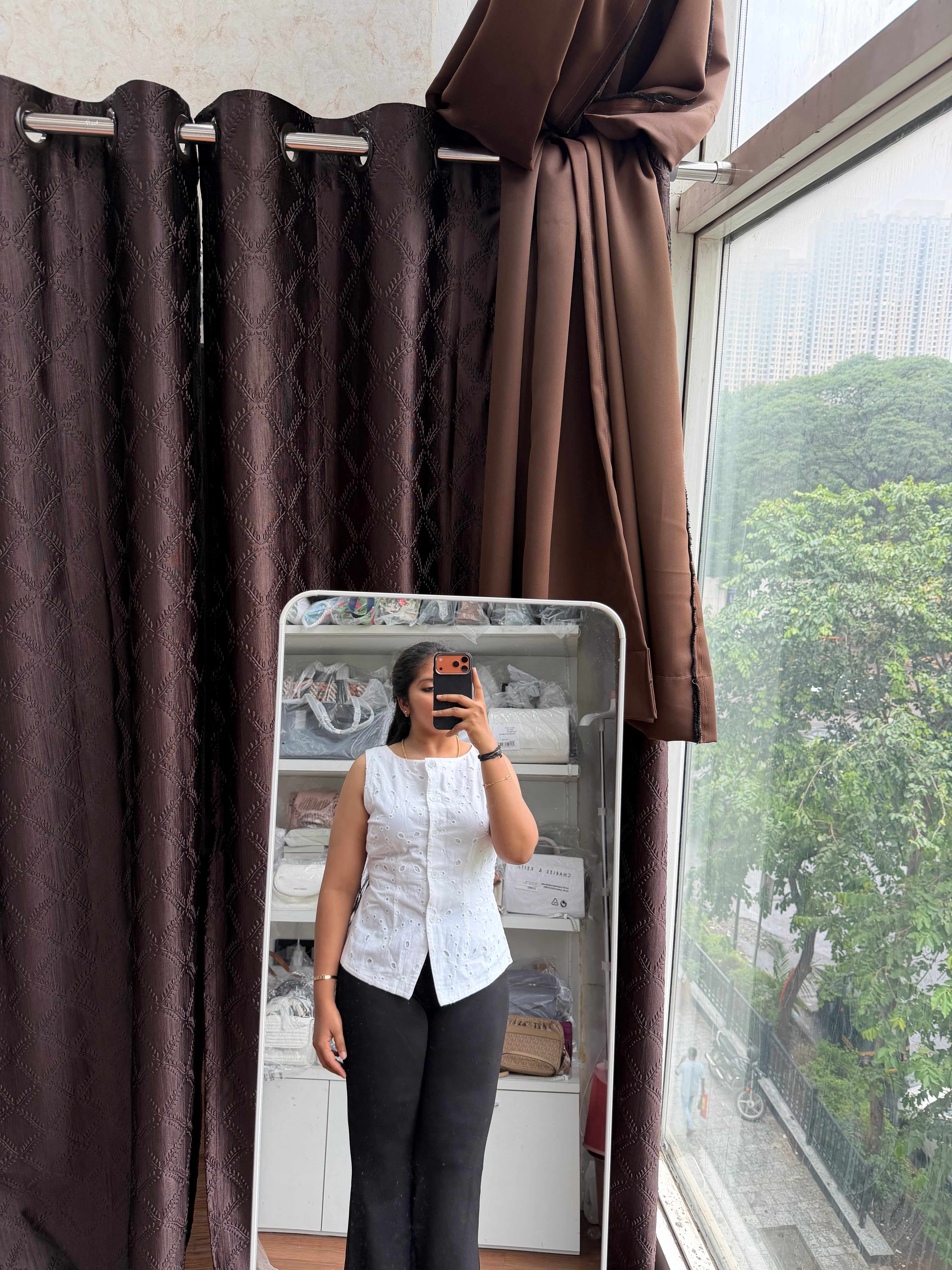 EMBROIDERED TOP TU