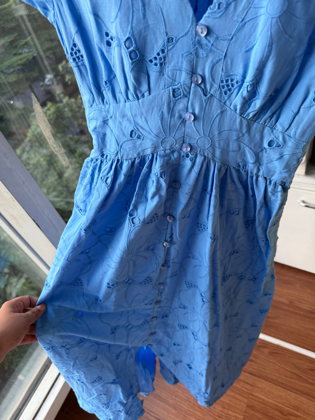 DRESSES
