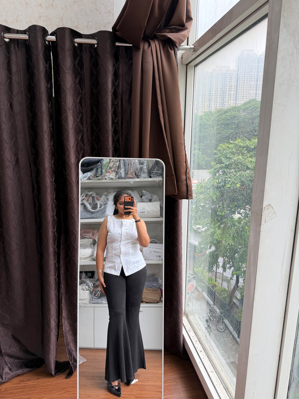 EMBROIDERED TOP TU