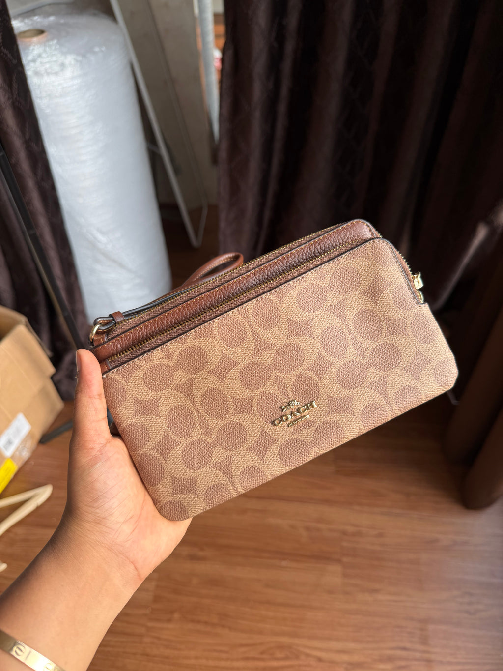 COACH SMALL WRISTLET