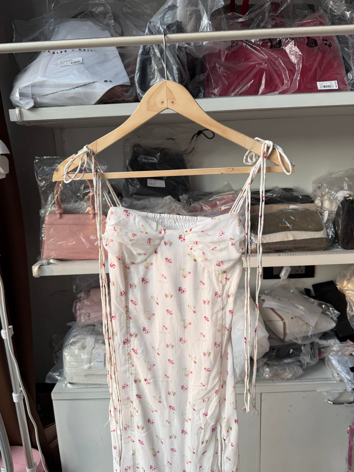 DRESSES