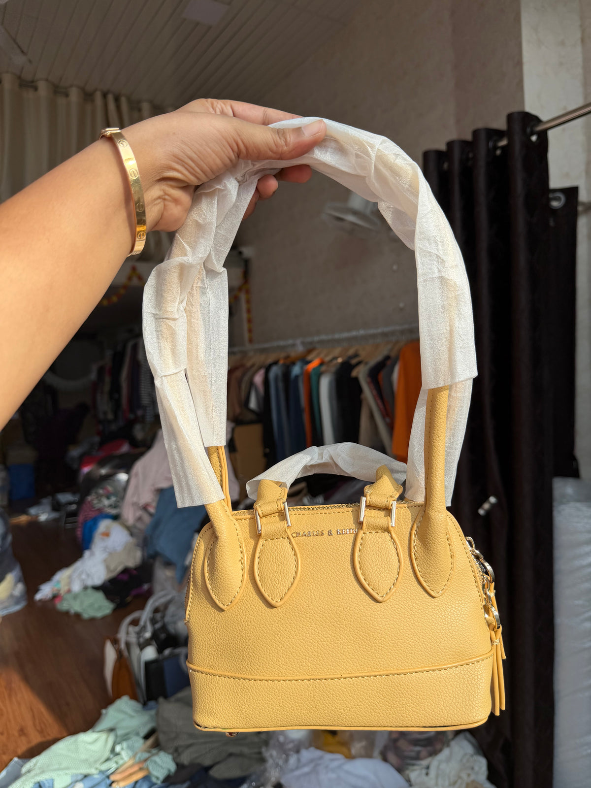 Charles and Keith SMALL SHOULDER BAG