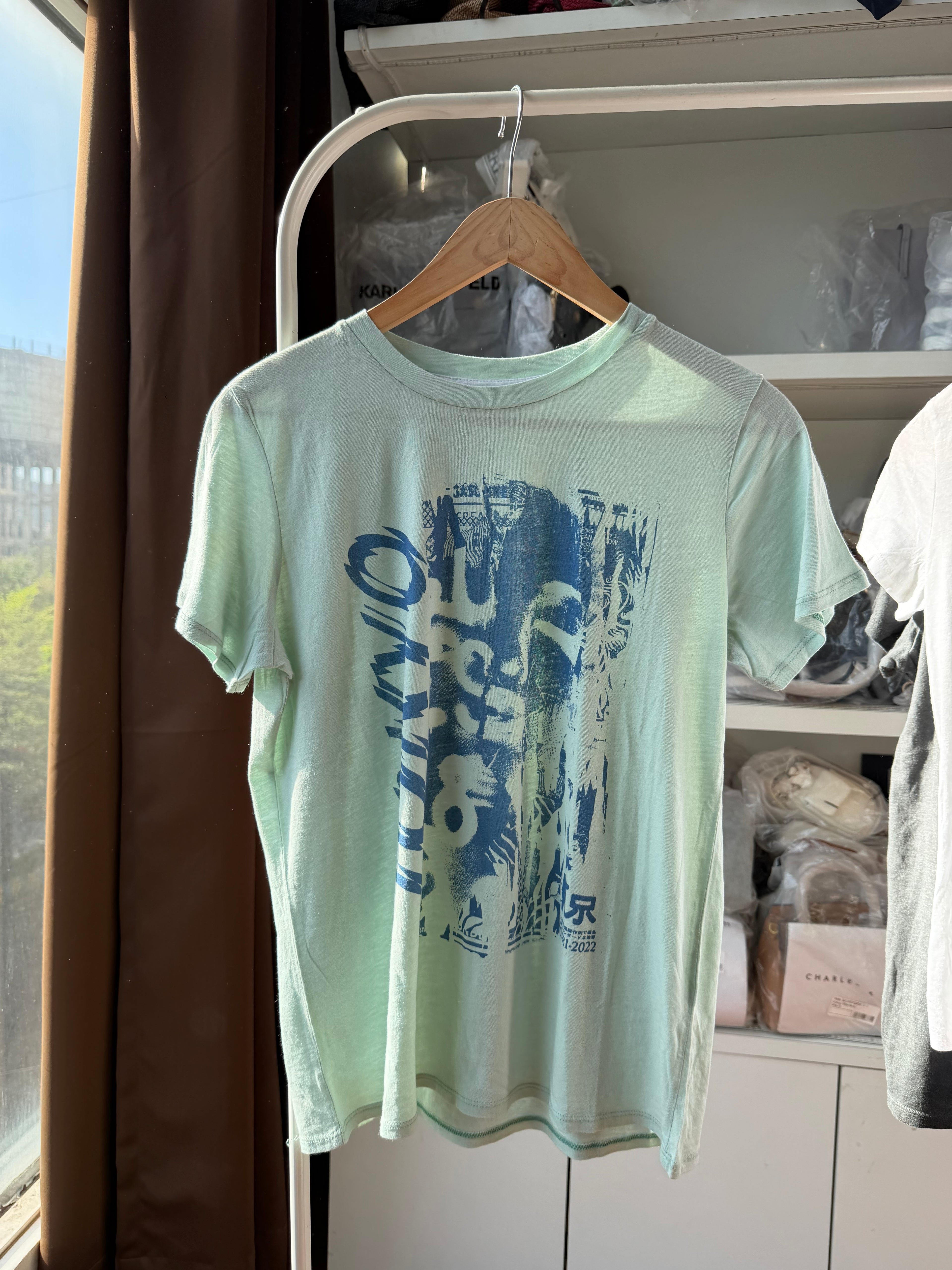 Guess tshirt