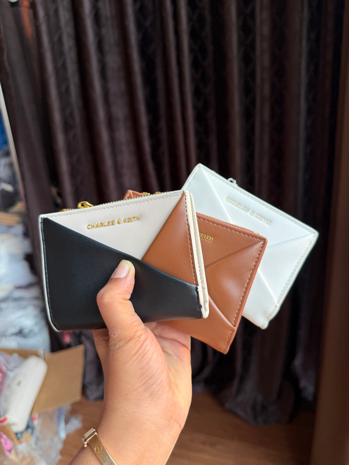 CHARLES AND KEITH midori geometric top zip wallet