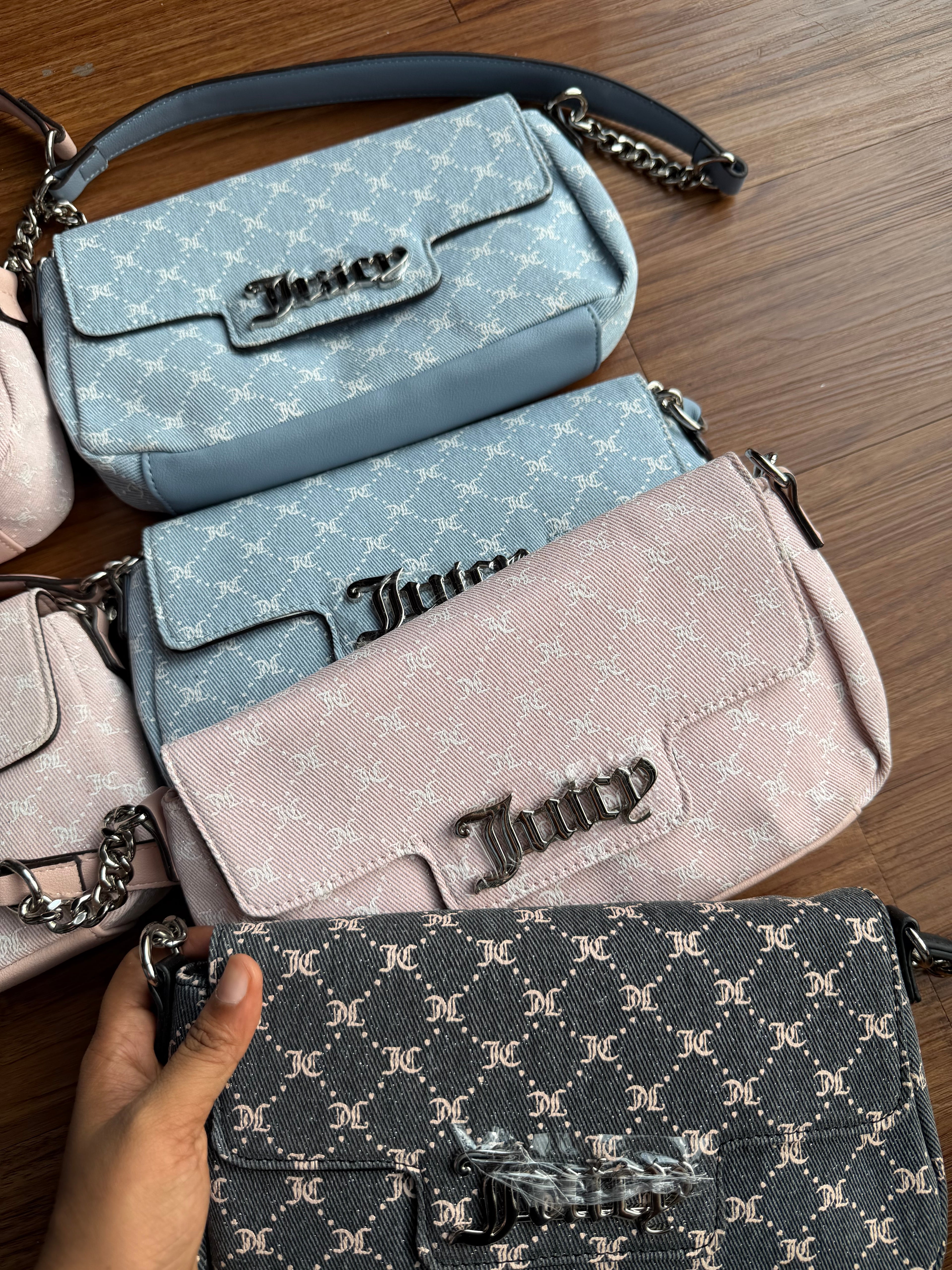 JUICY COUTURE