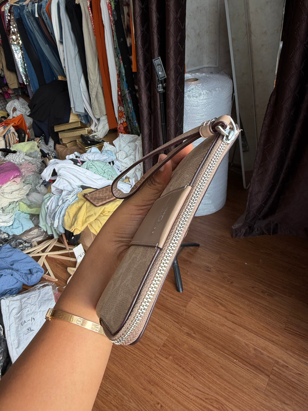 COACH SMALL WRISTLET