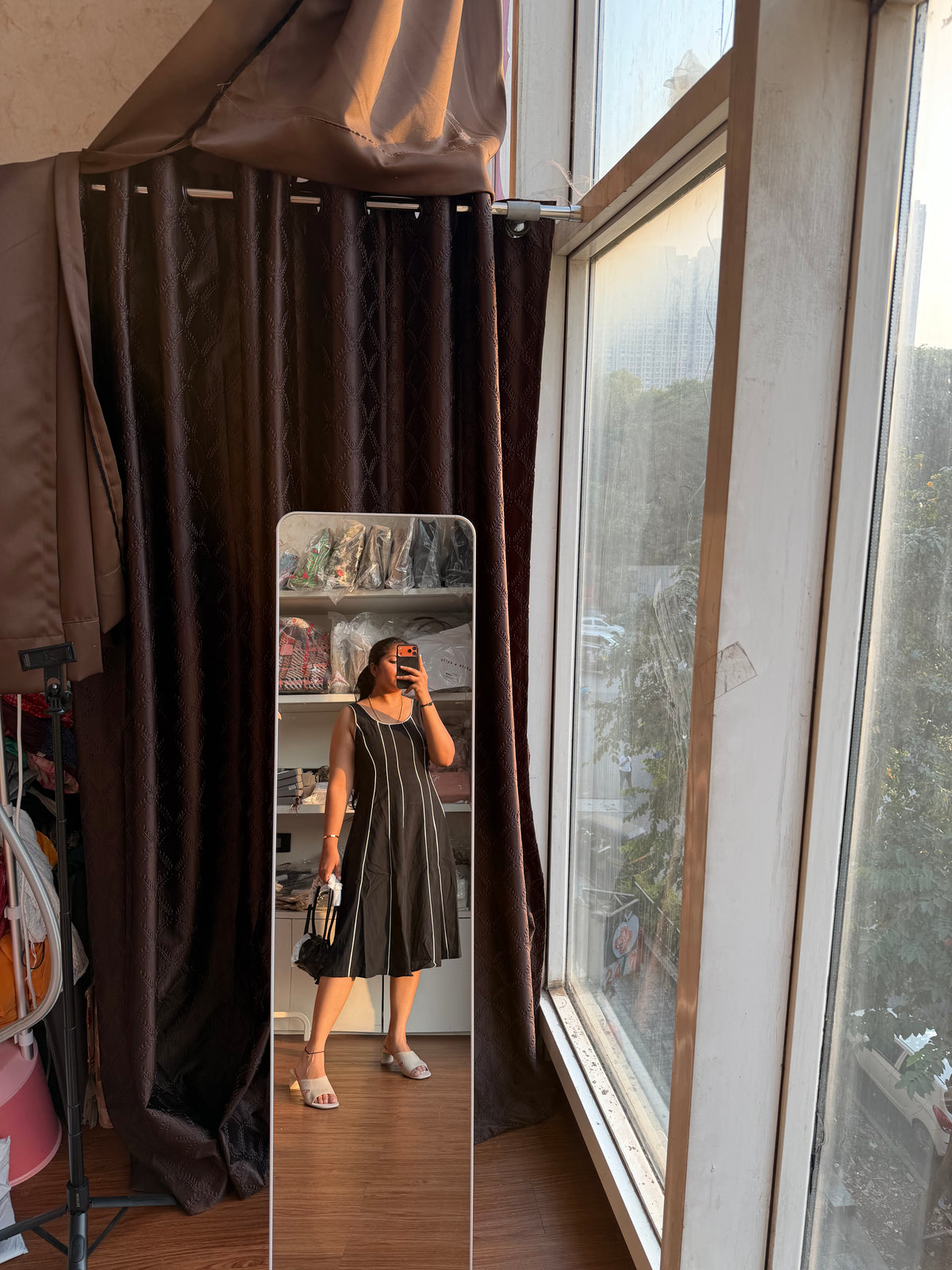 BLACK MIDI DRESS