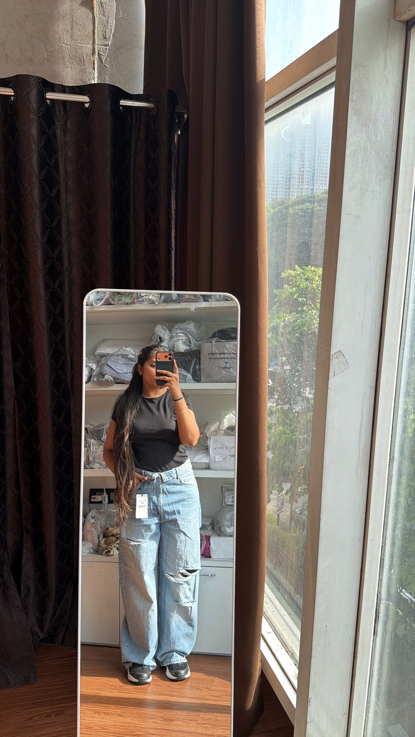 ZARA RIPPED DENIM