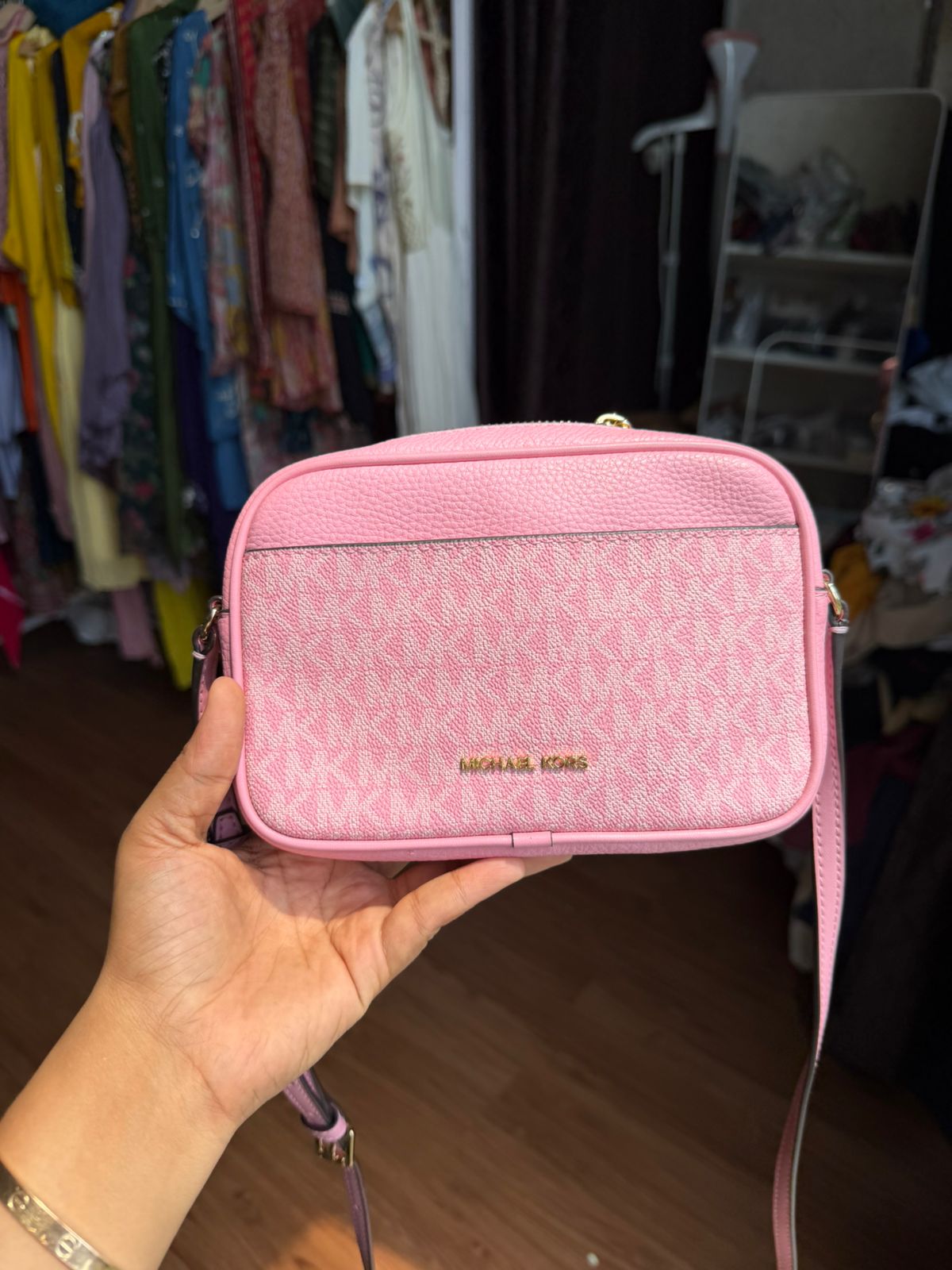 Michael Kors Csmera Bag