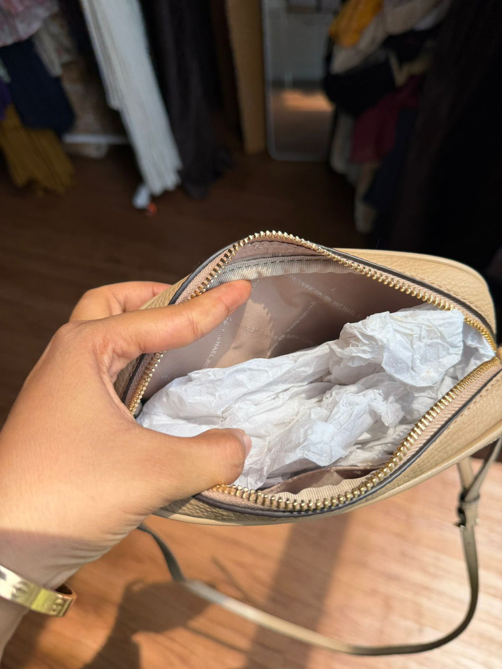 Michael Kors Csmera Bag