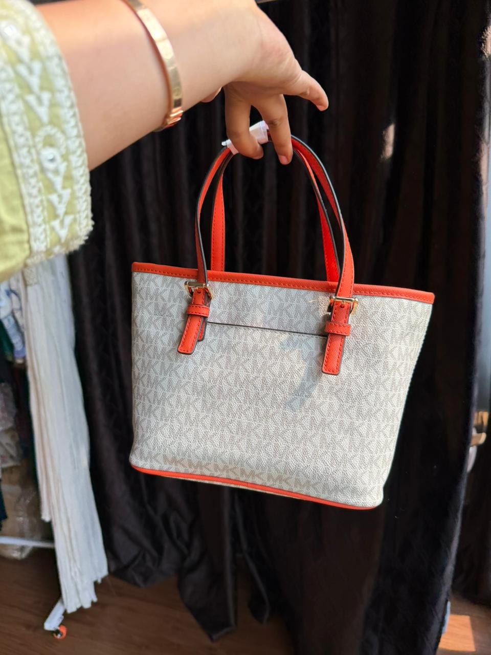 Michael Kors Jet Set Travel Top-Zip Tote Bag.