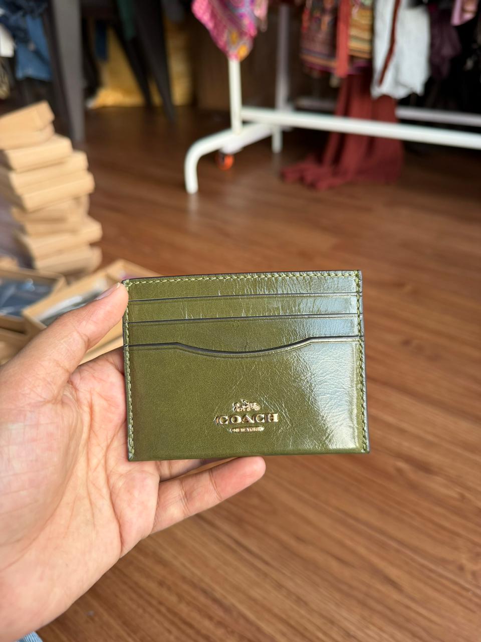 Coach cardholder with box